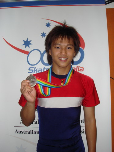 2007世界直排花式溜冰錦標賽 黃勤瑋 榮獲 銀牌